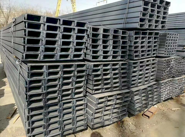 Besi Kanal UNP x 6 Mtr