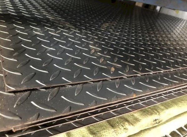 Plat Besi / Plat Baja Bunga 4 mm KSS